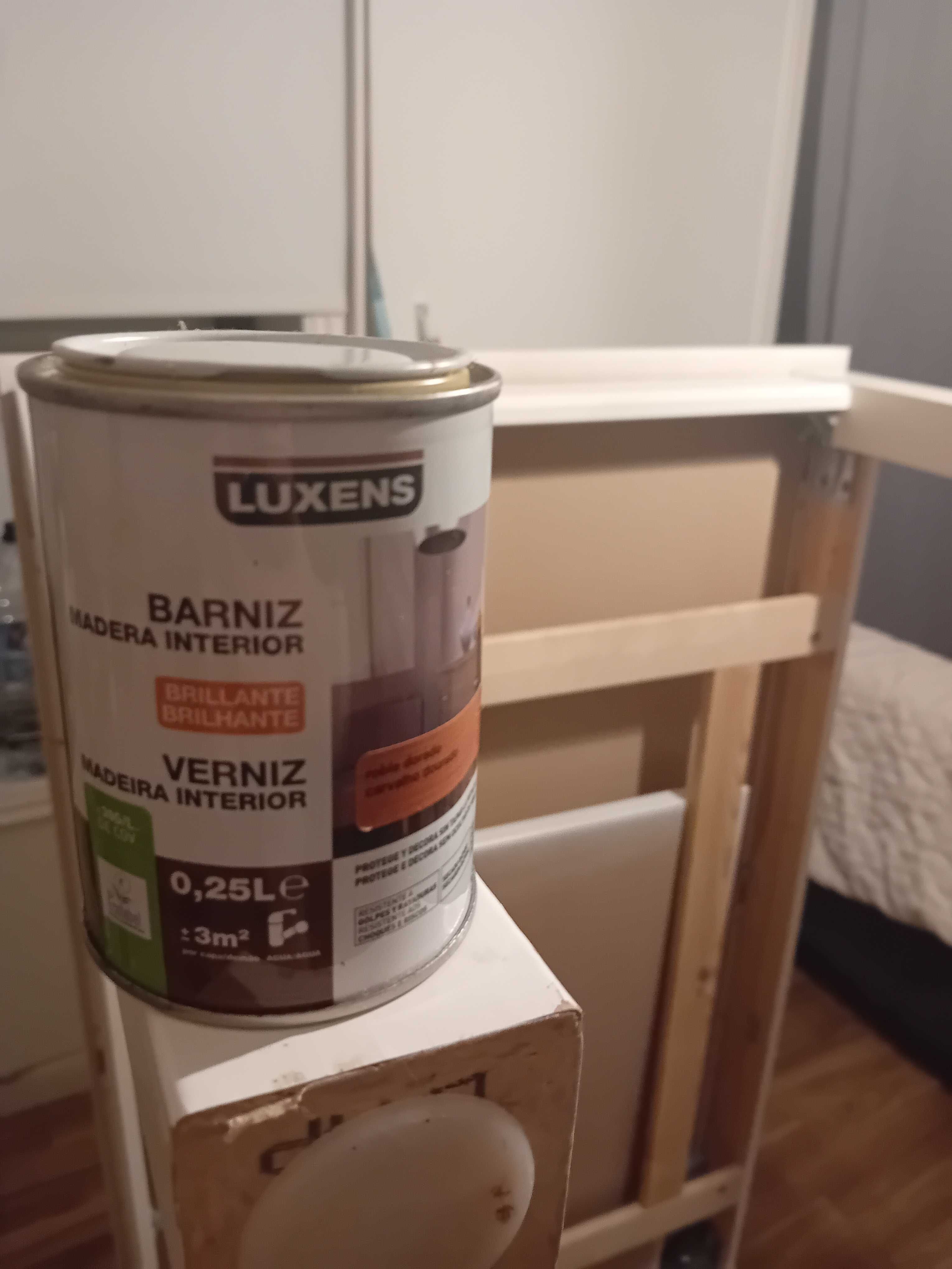 Mesa extensível com 6 cadeiras