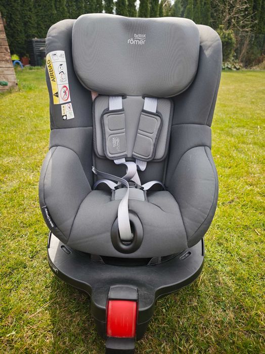 Fotelik samochodowy Britax Romer DUALFIX M i-Size 0-20kg z bazą.