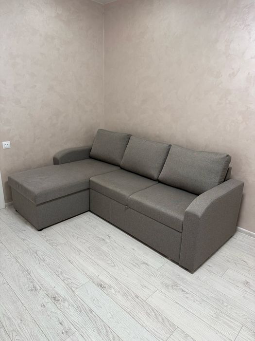 Продам кутовий розкладний диван