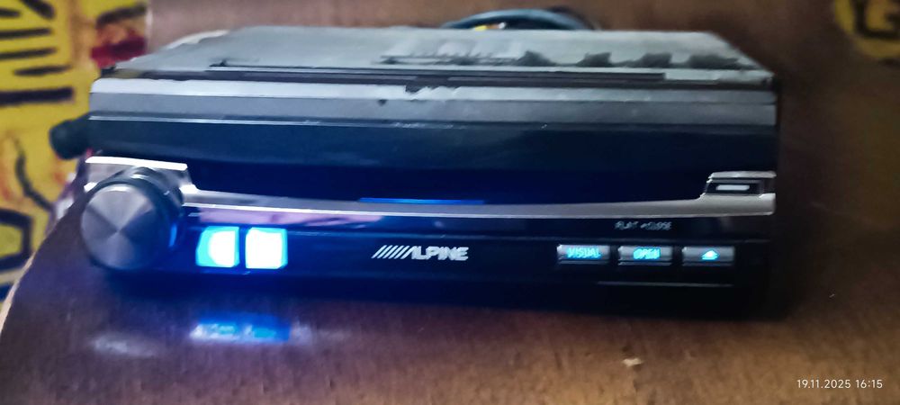 Магнитола Alpine iva-105