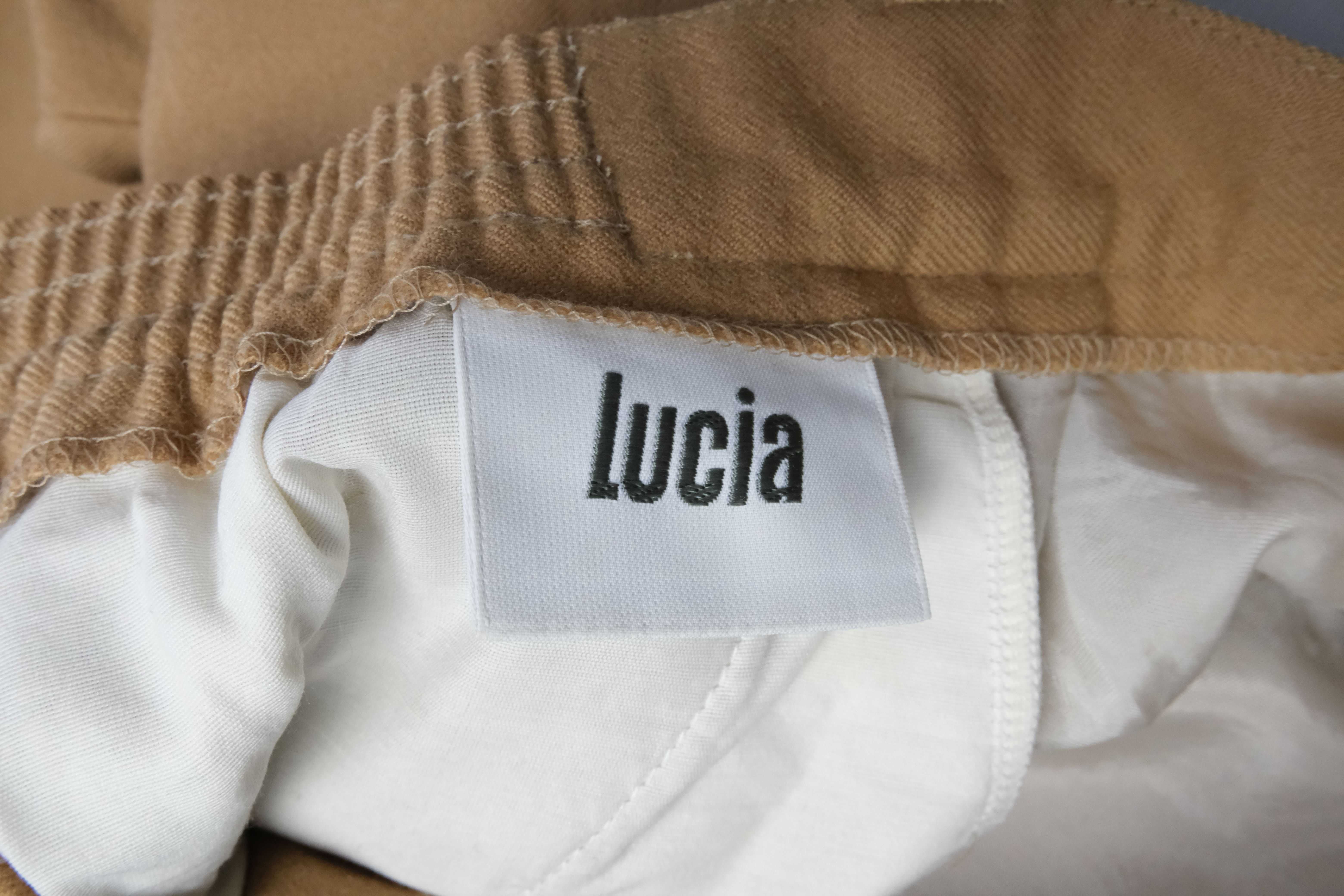 Lucia wełniane spodnie r 42