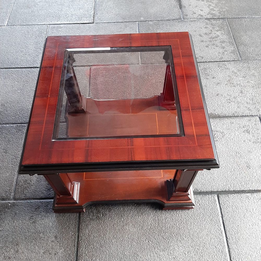 Mesa de apoio a sufá