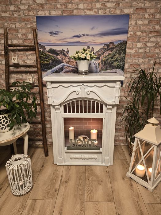 Kominek dekoracyjny w stylu prowansalskim portal kominkowy obudowa