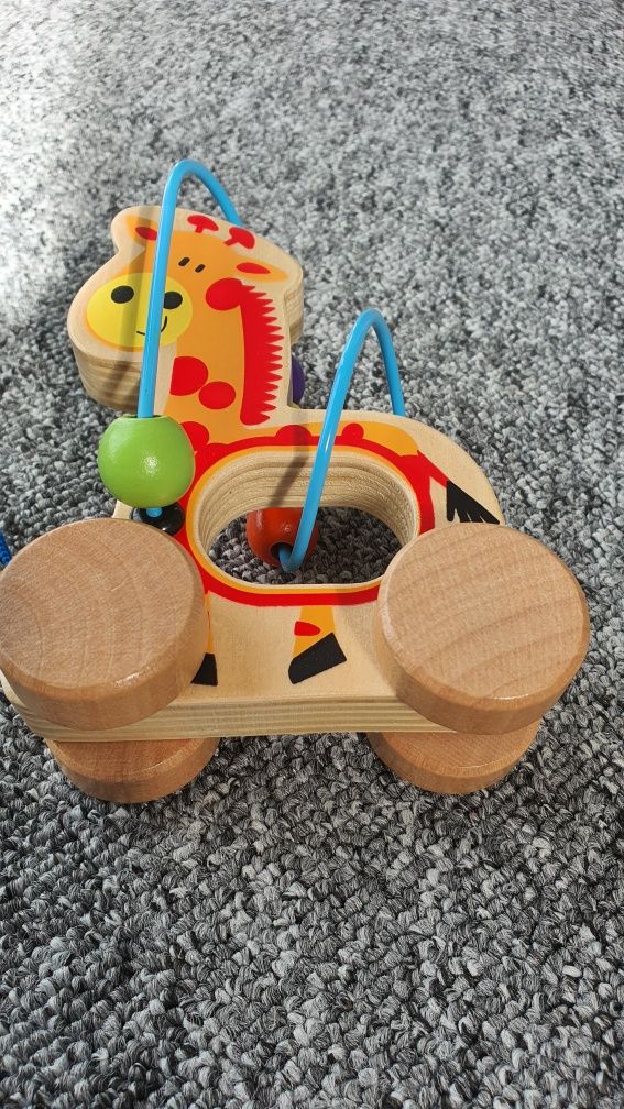Drewniana żyrafa zabawka dla dzieci