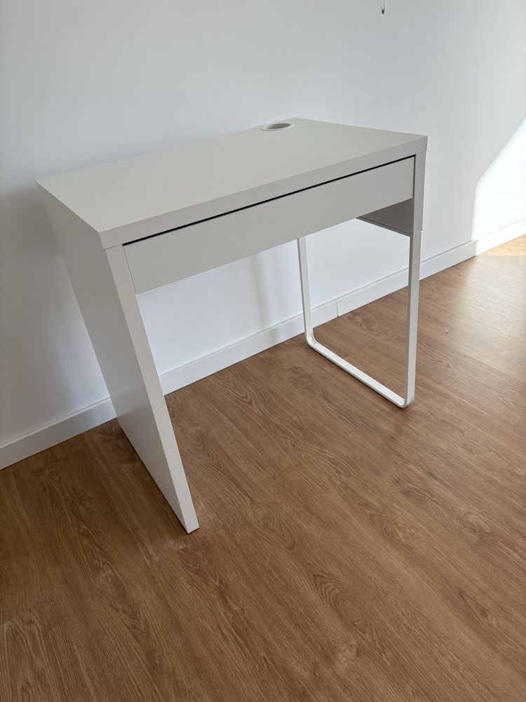 Mesa secretaria ikea 73x50cm