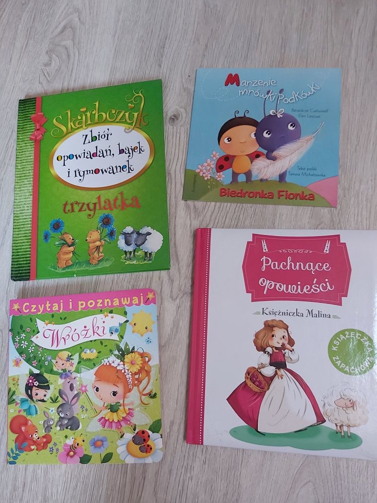 Zestaw 4 książeczek dla przedszkolaka, wyjmowane elementy,pachnąca