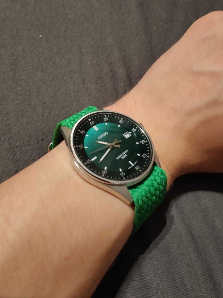 Zegarek Casio MTP zielony