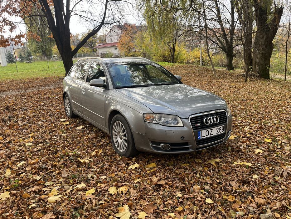 Свіжопригнана Audi A4B7 S-line 2004 рік