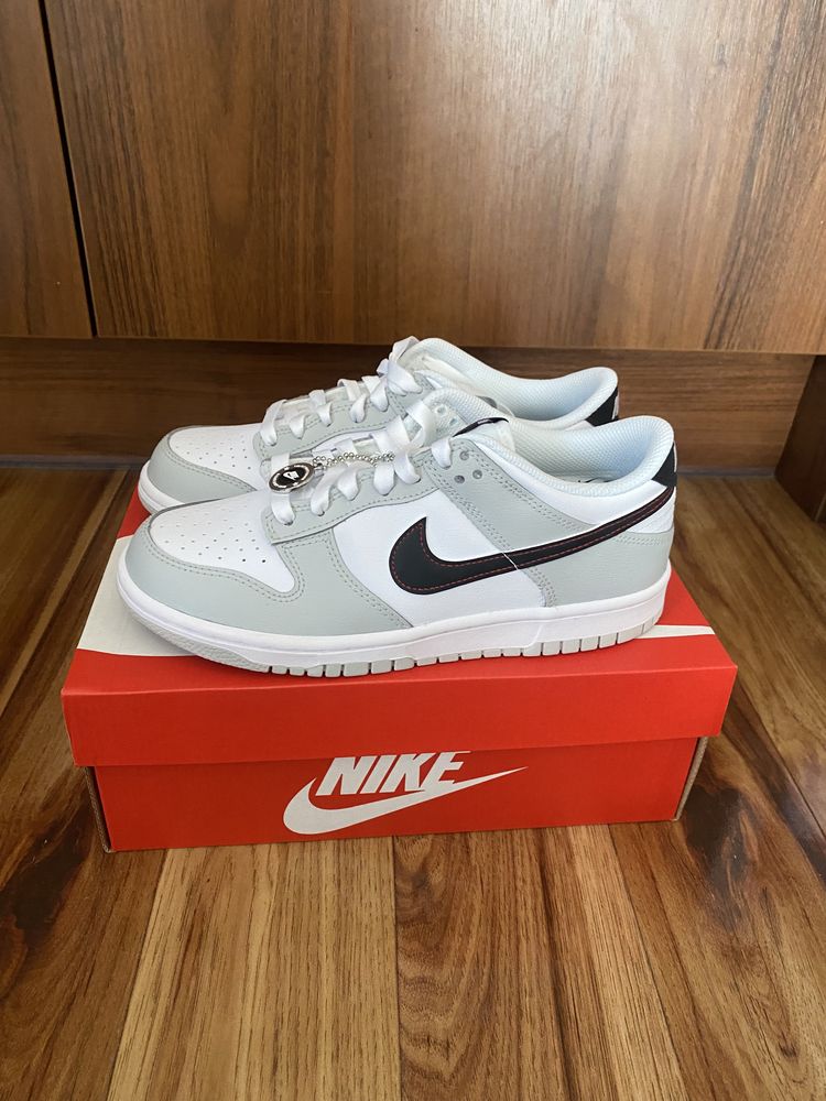 Nike Dunk Low SE Jackpot 37.5 38.5 40