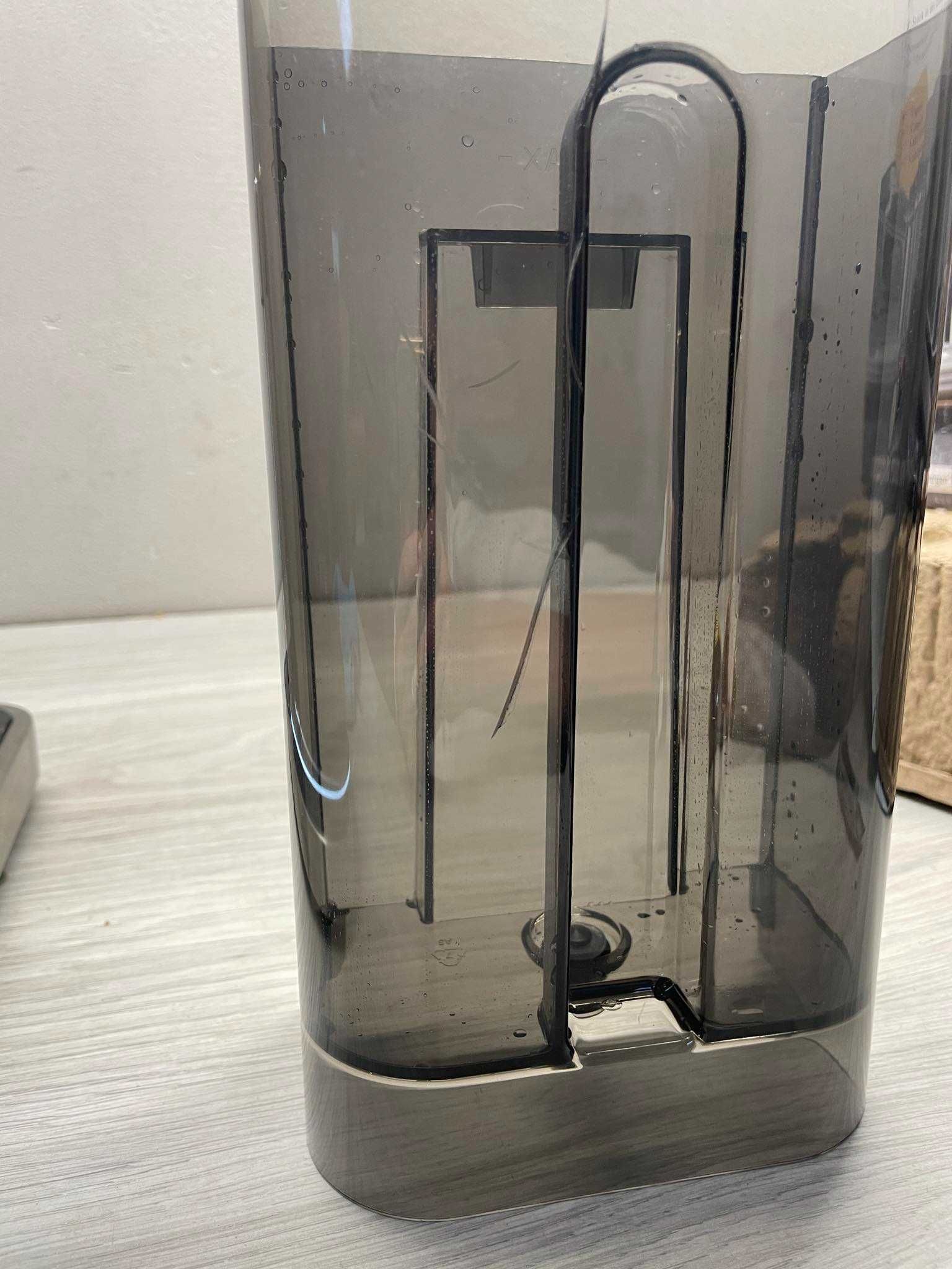 Kolbowy ekspres ciśnieniowy WMF Lumero 1400 W