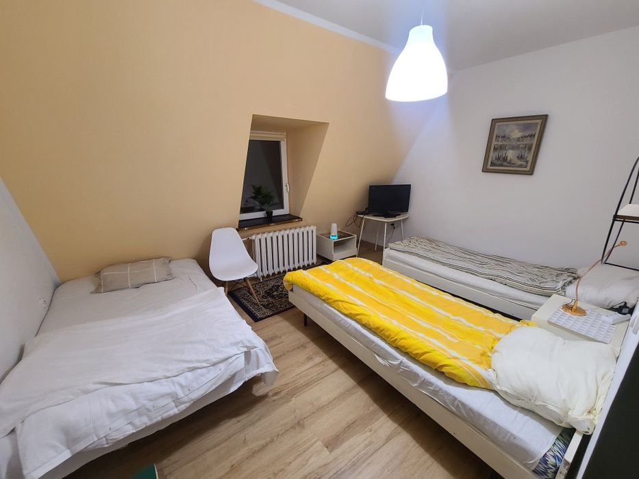 Pokoje pracownicze TV WiFi łazienka w pokoju kuchnia kwatera noclegi