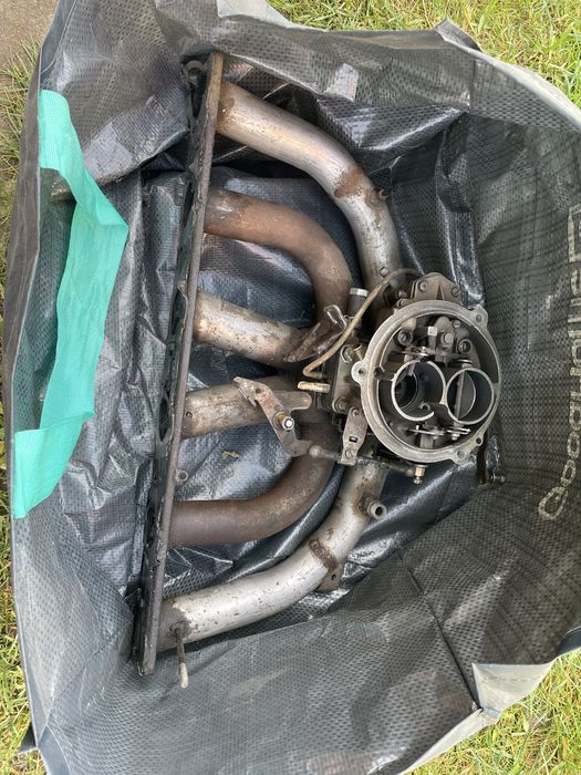 Впускний колектор з карбюратором на мерседес 124