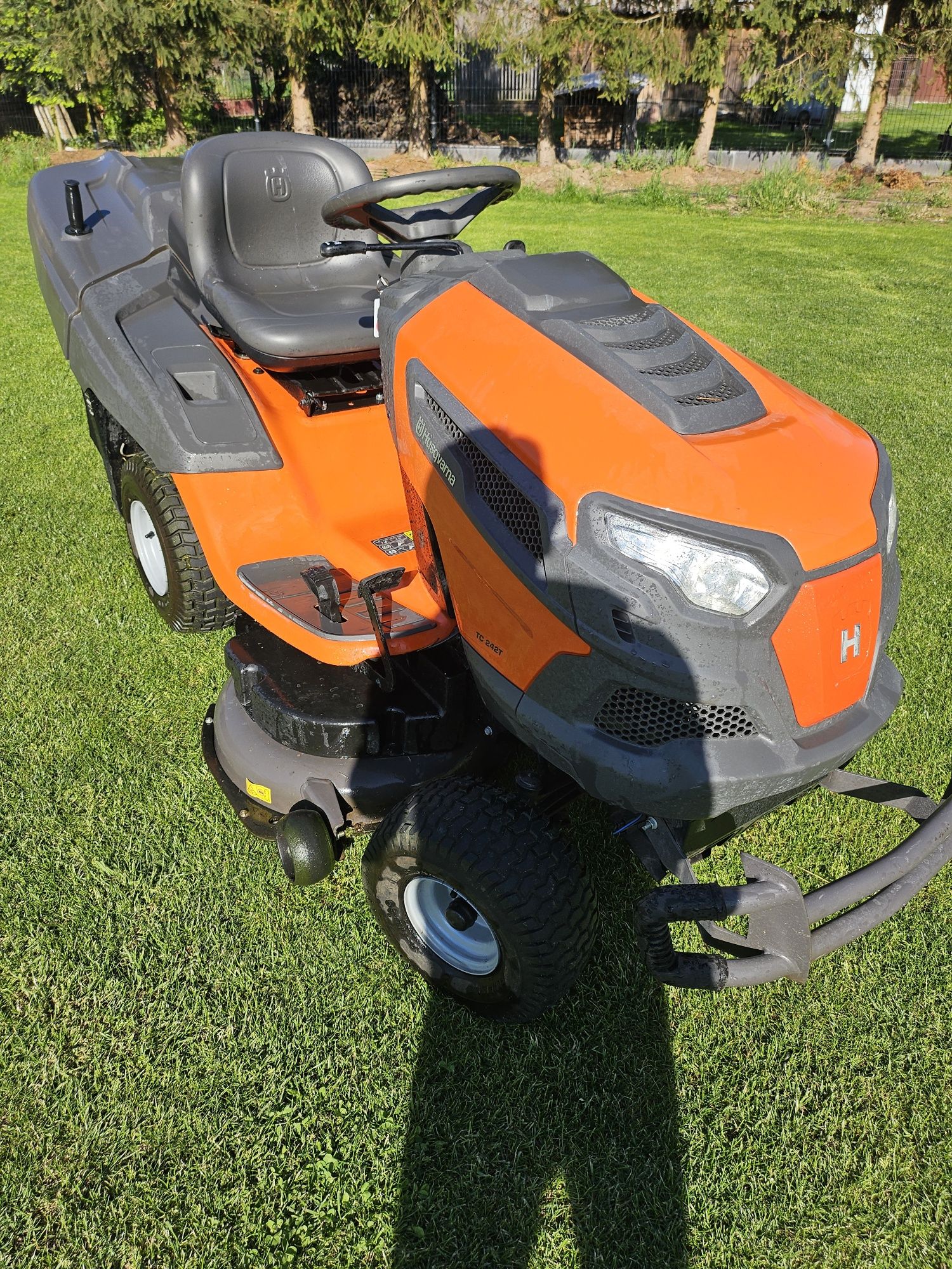 Kosiarka Traktorek Husqvarna TC 242T 2023 Briggs&Stratton