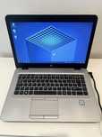 Srebrny laptop Hp Elitebook