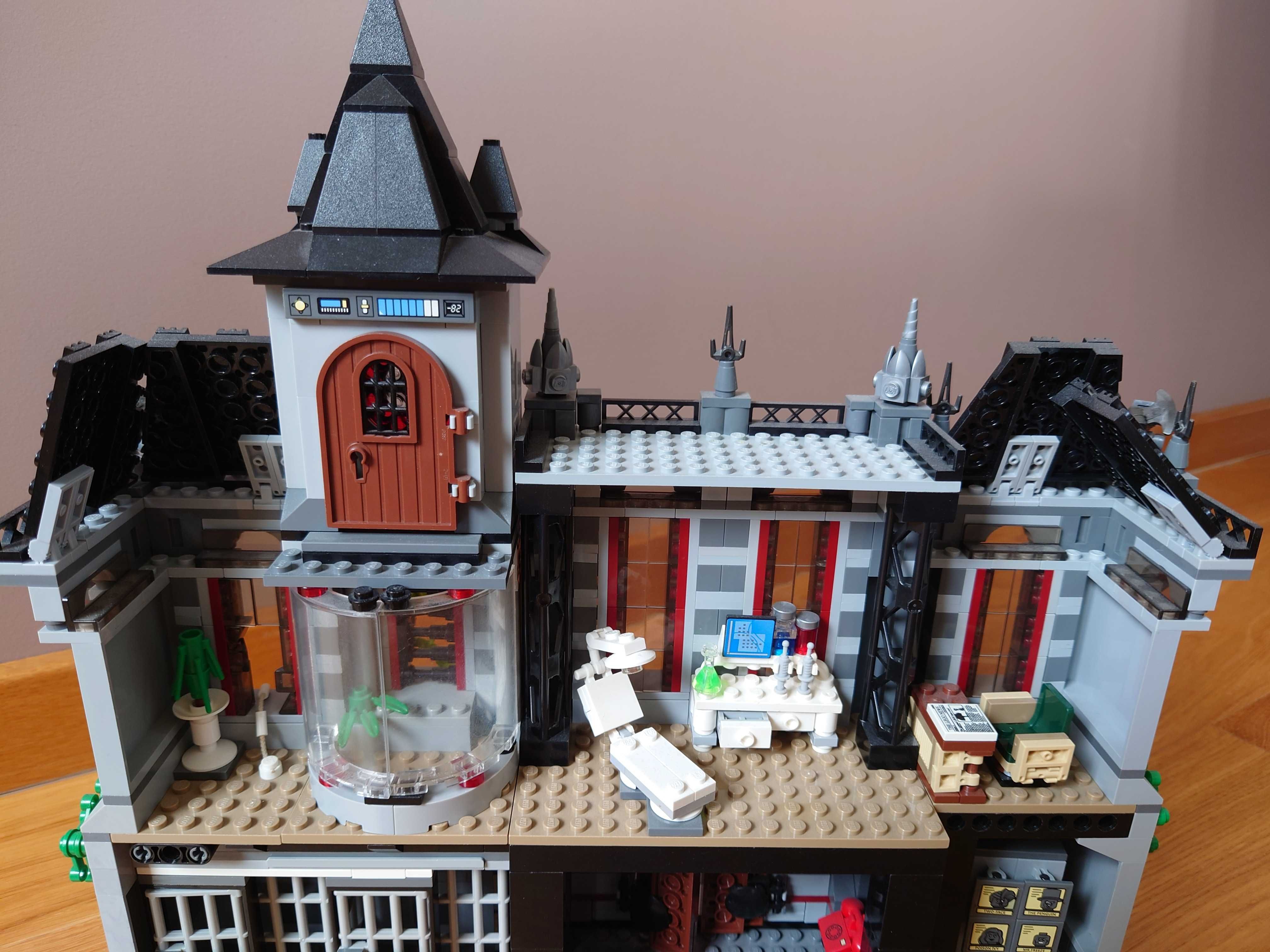 LEGO 10937 - Batman Arkham Asylum Breakout