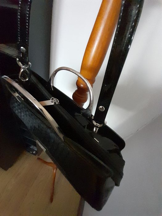 Modna włoska torebka wysokiej  jakości .