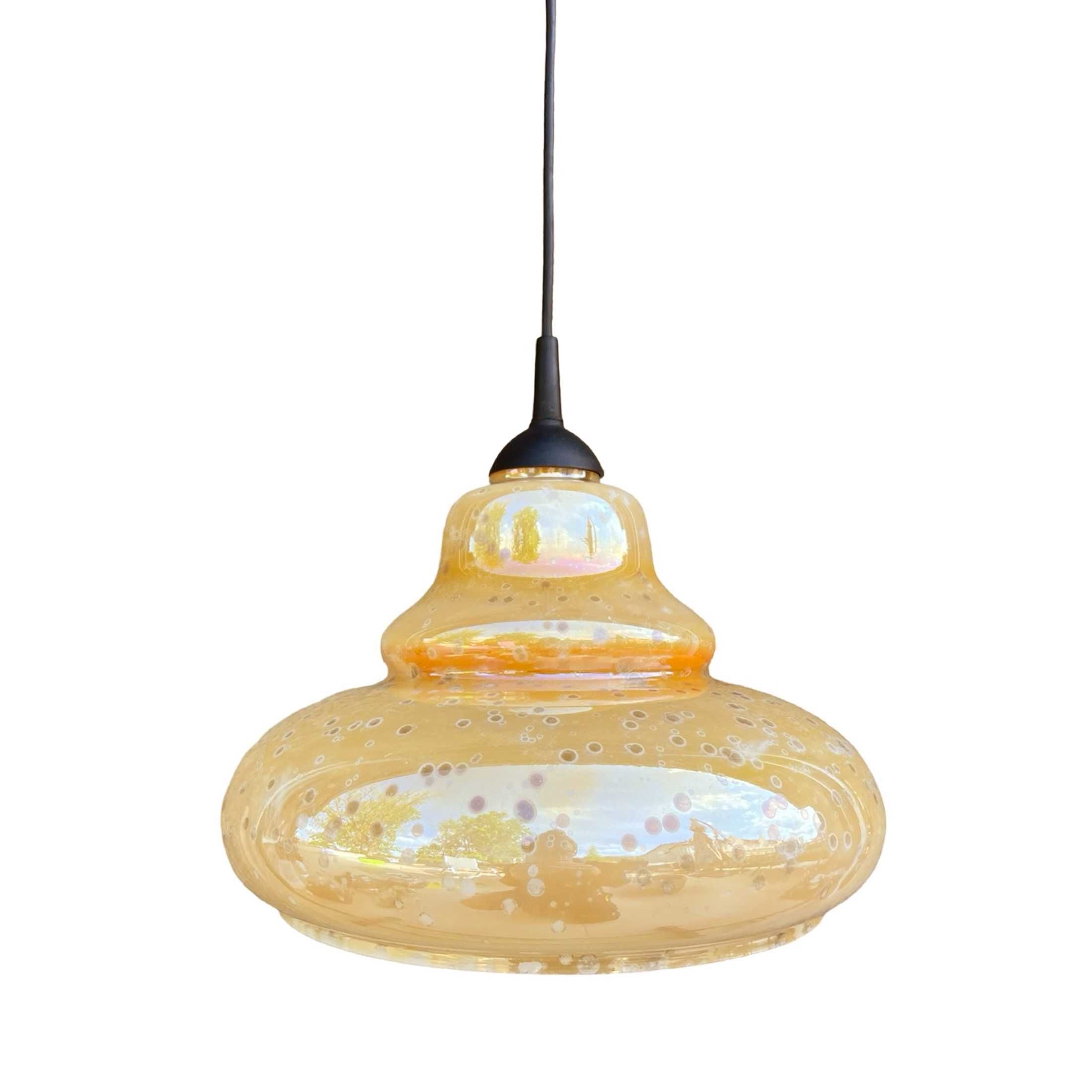 Szklana opalizująca lampa wisząca, Narva Leuchen, Niemcy, lata 70.