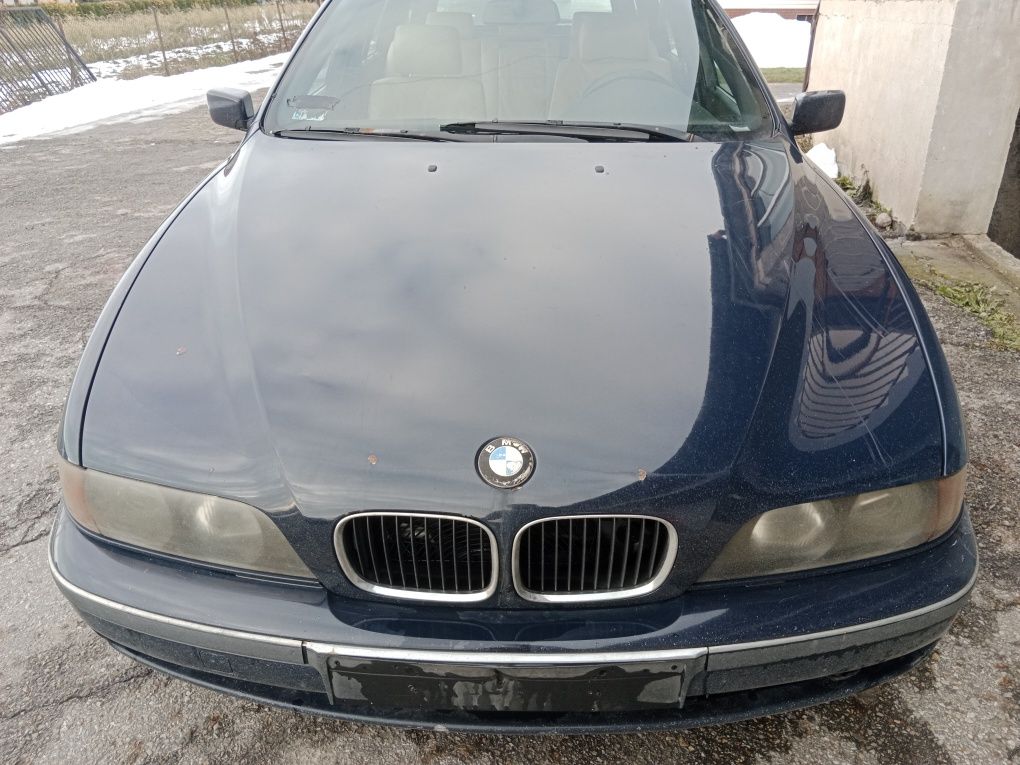 Zderzak przód BMW E39 dunkelblau przedlift części