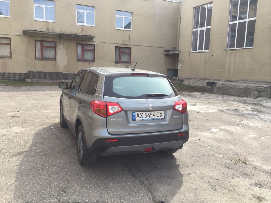 Suzuki Vitara 2017год. объем двигателя 16 газ/бензин