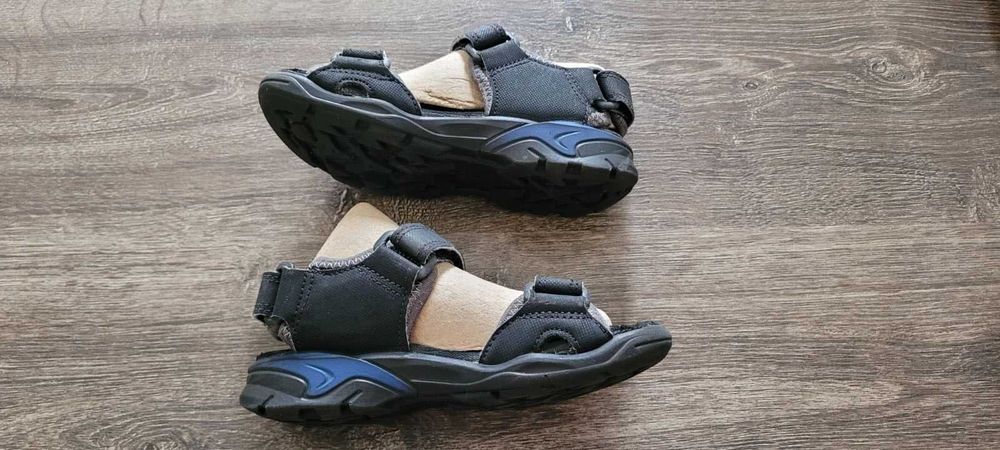 Сандалии детские ECCO BIOM RAFT черные EU 28. Проверенная классика!