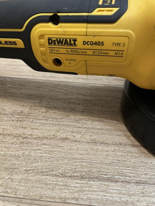 Акумуляторна болгарка Dewalt 405