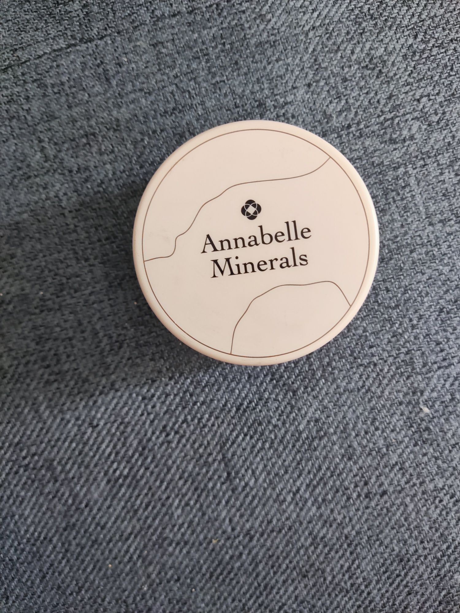 Puder matujący Annabelle Minerals