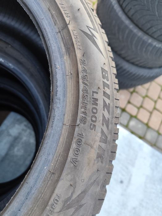 Opony zimowe 245/45R18 Bridgestone 4szt dot2121