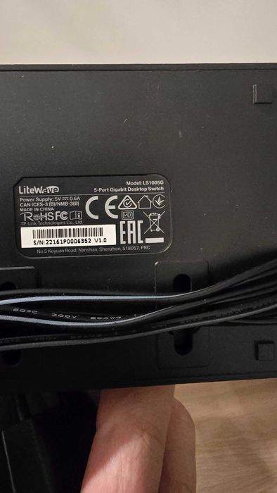 5-portowy gigabitowy przełącznik biurkowy TP-Link LS1005G