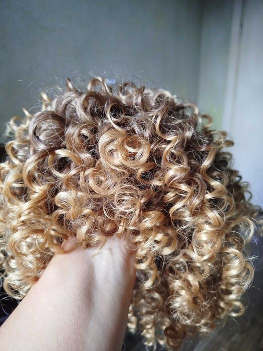 Парик кучерявый , новый