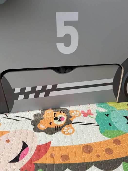 Ліжко машинка в ідеальному стані