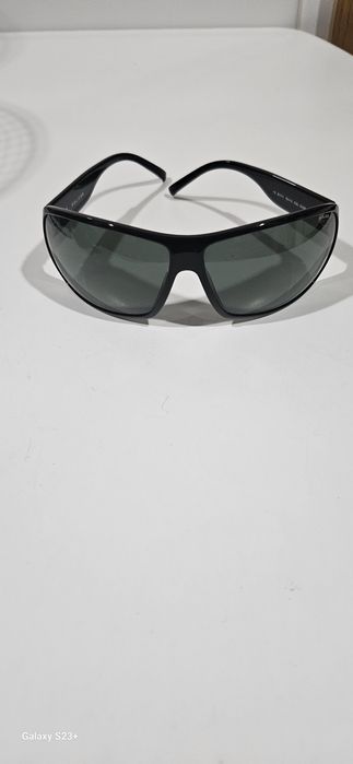 Óculos de sol novos