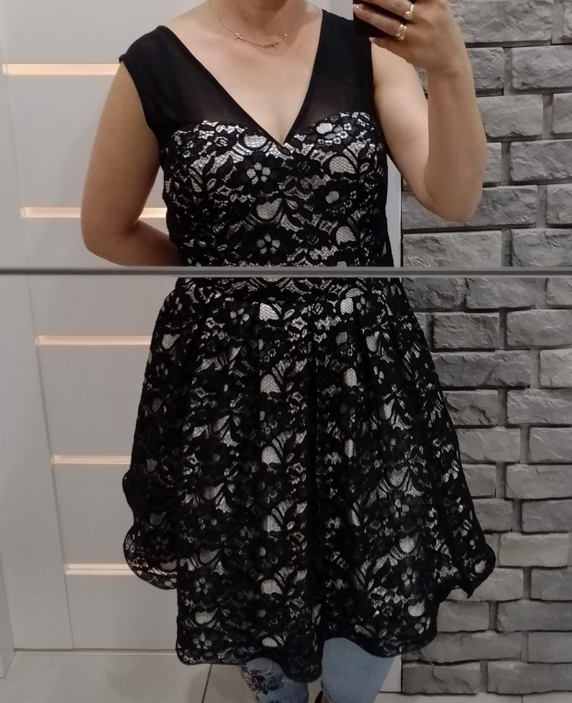 Elegancka sukienka koktajlowa 48