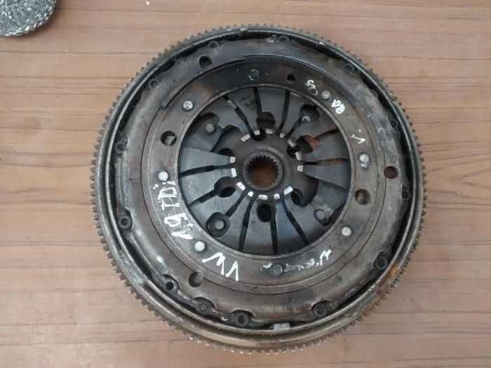 Зчеплення Golf4/ Passat B5/Sharan/Audi 80/Audi A4/Audi 6/T5/ сцепление