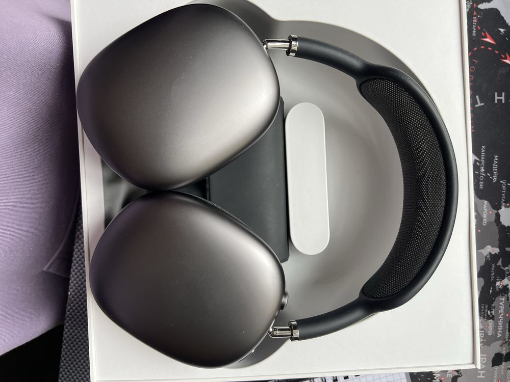 Airpods Max Space Gray with Black Headband