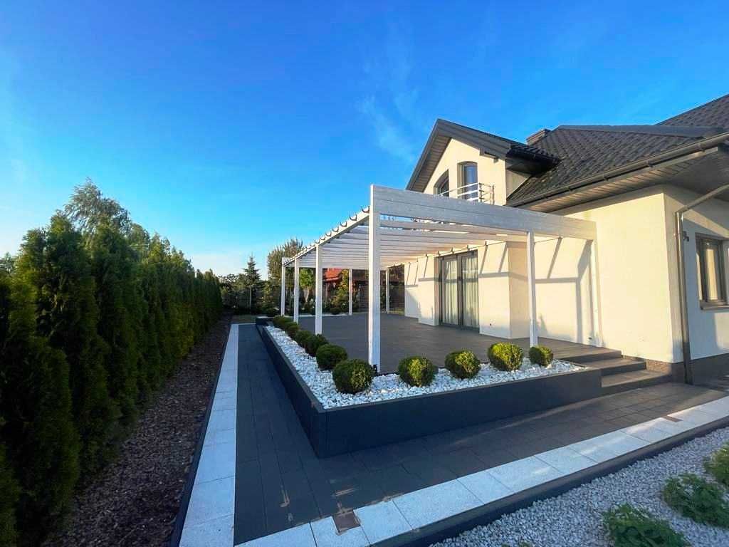 pergola z drewna klejonego BSH, zadaszenie tarasu, poliwęglan