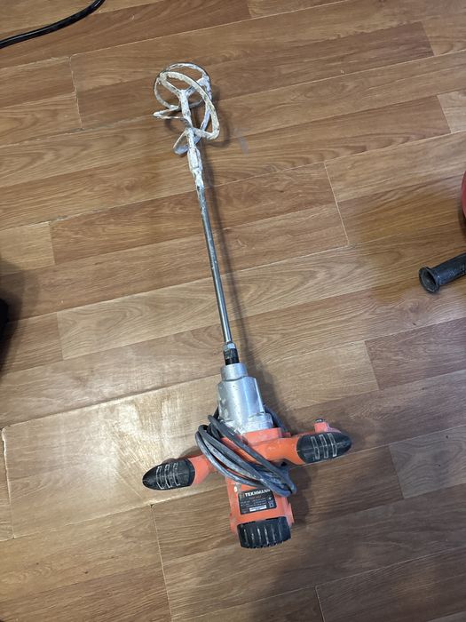 Міксер будівельний tekhmann