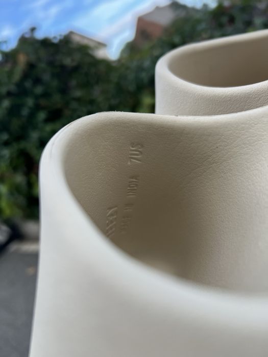 Adidas Yeezy Slide Bone klapki 40.5