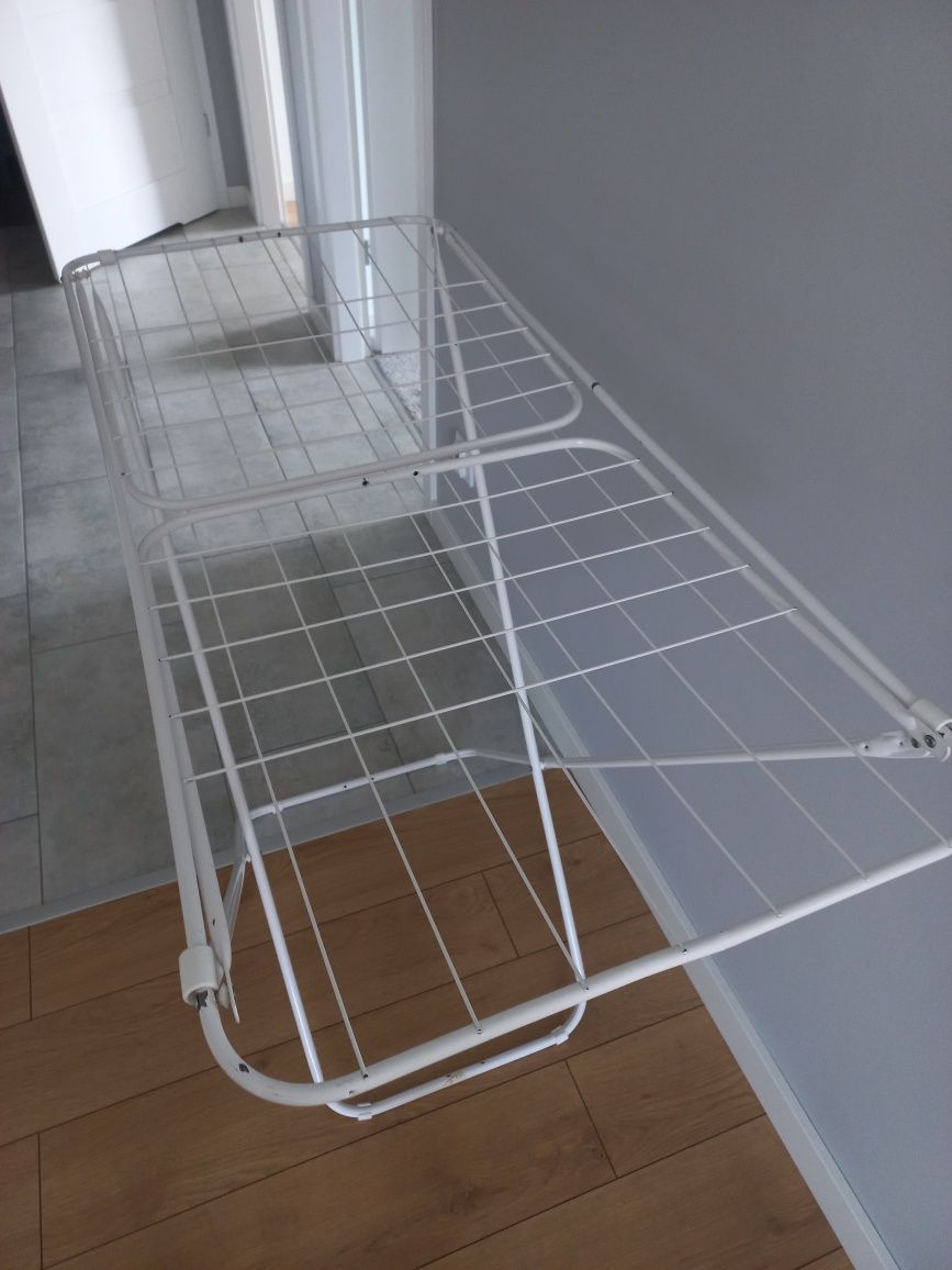 Suszarka na ubrania w 100% sprawna
