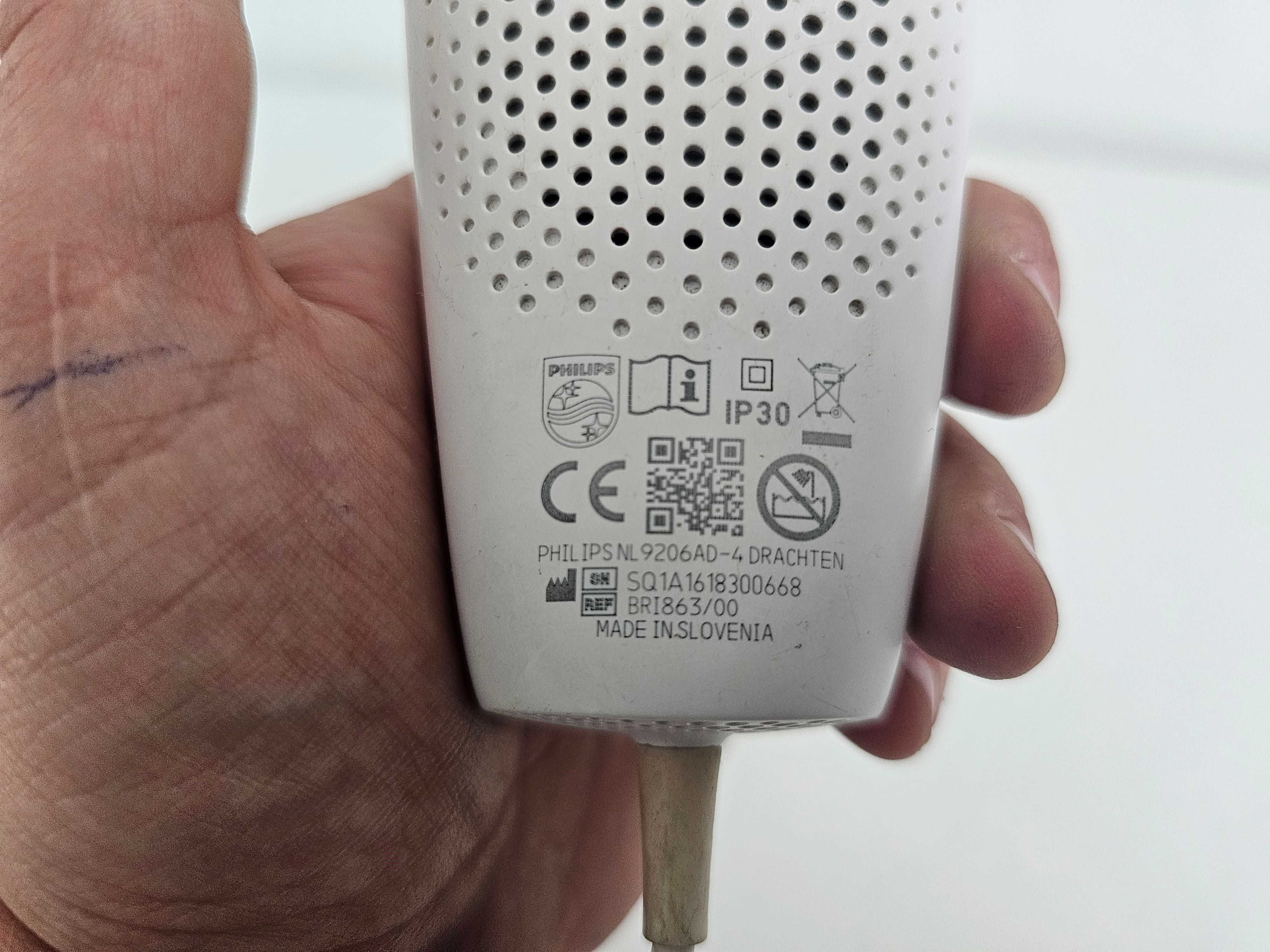 Philips Lumea Essential BRI863/00 depilator świetlny