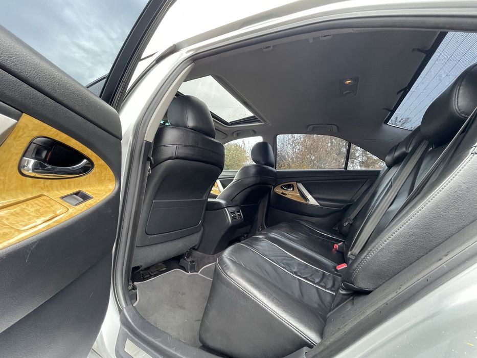 Toyota Camry 3.5 офіційна максимальна