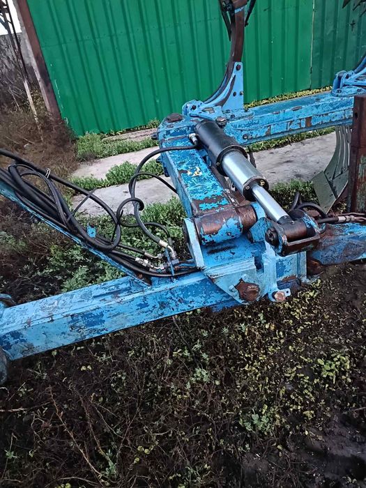 плуг Lemken Vari-Diamant, 6 корпусів