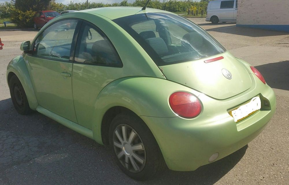 Vw Beetle 1.6i de 2002 disponível para peças