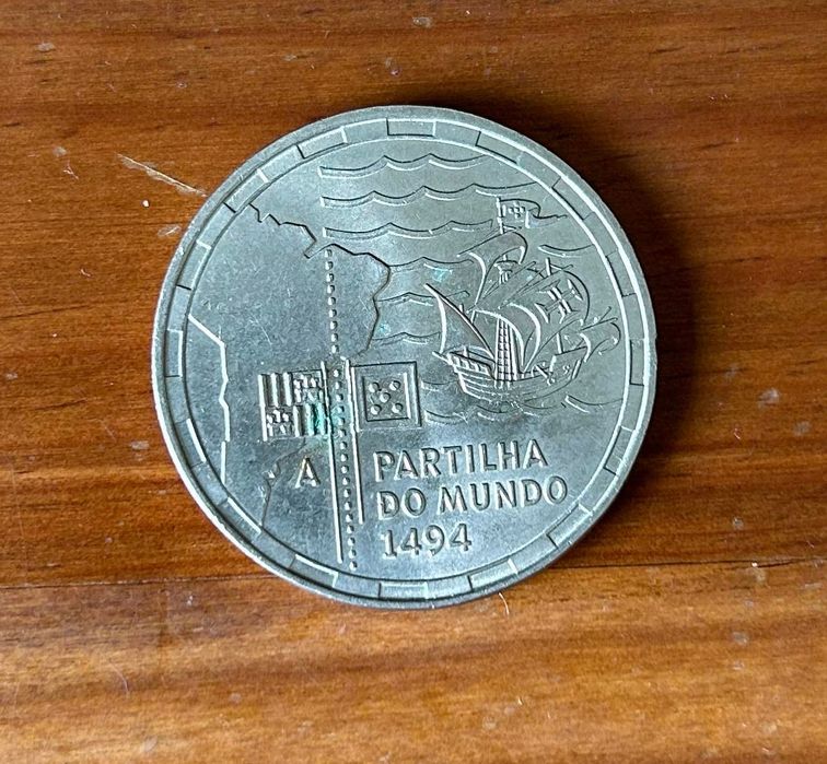 Moeda comemorativa 200 escudos portugueses de 1994 «Partilha do Mundo»