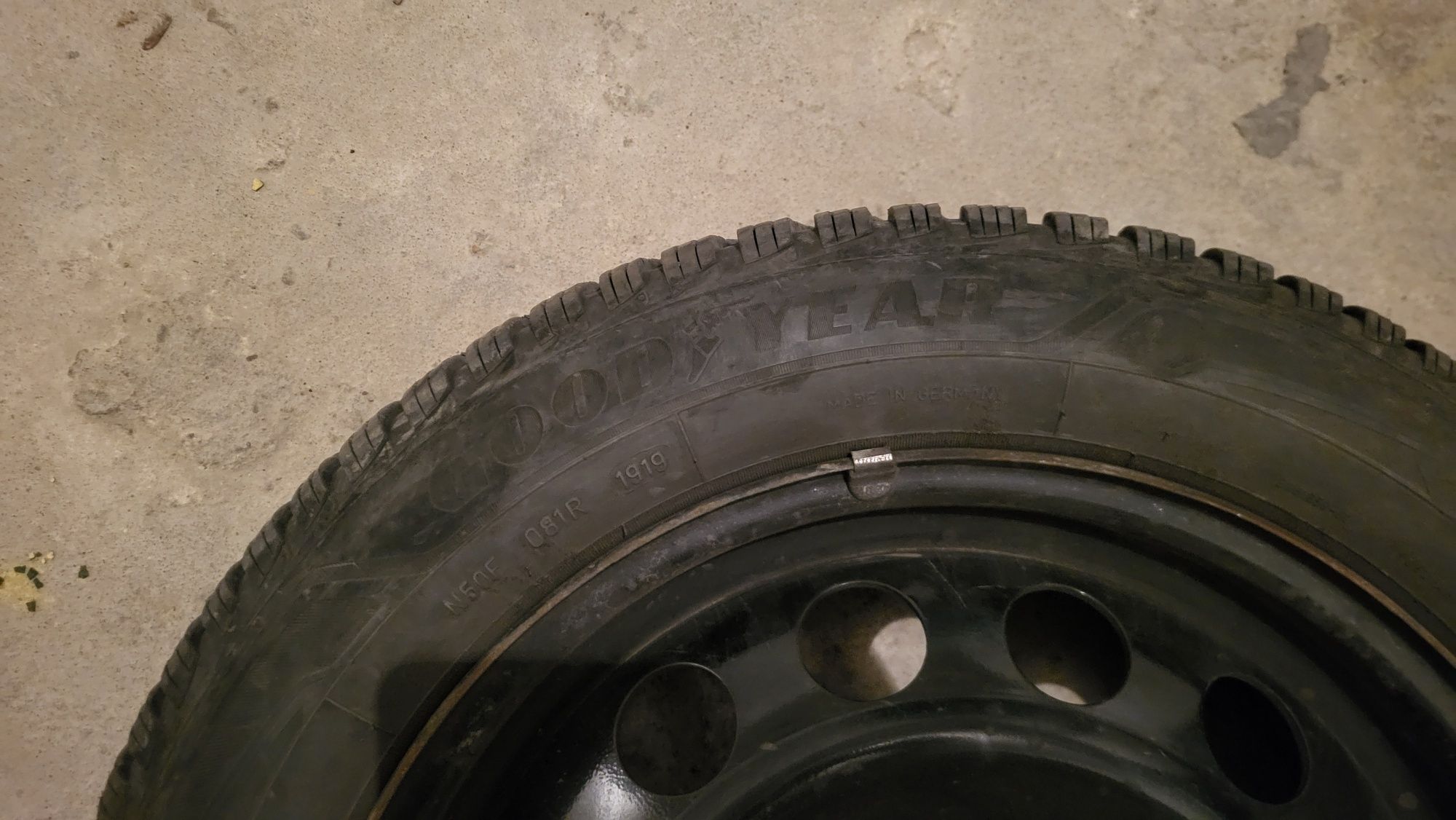 Koła stalowe opony zimowe 205/55/16  5 x 108