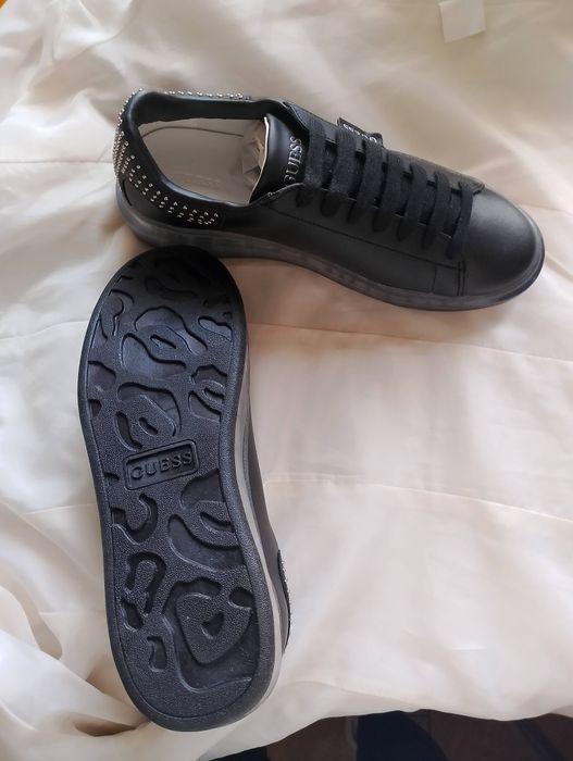 Nowe oryginalne buty Guessa