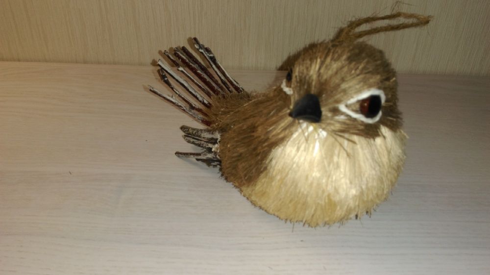 Реалистичная игрушка птичка воробей воробушек.Штучная работа.