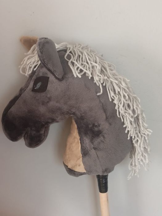 Hobby horse A4 na kiju