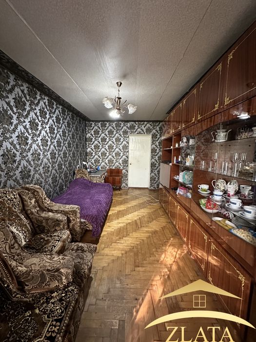 Продаж 3-к квартири на Полякова