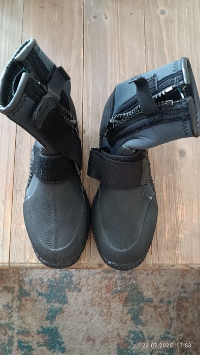 Sprzedam buty neoprenowe