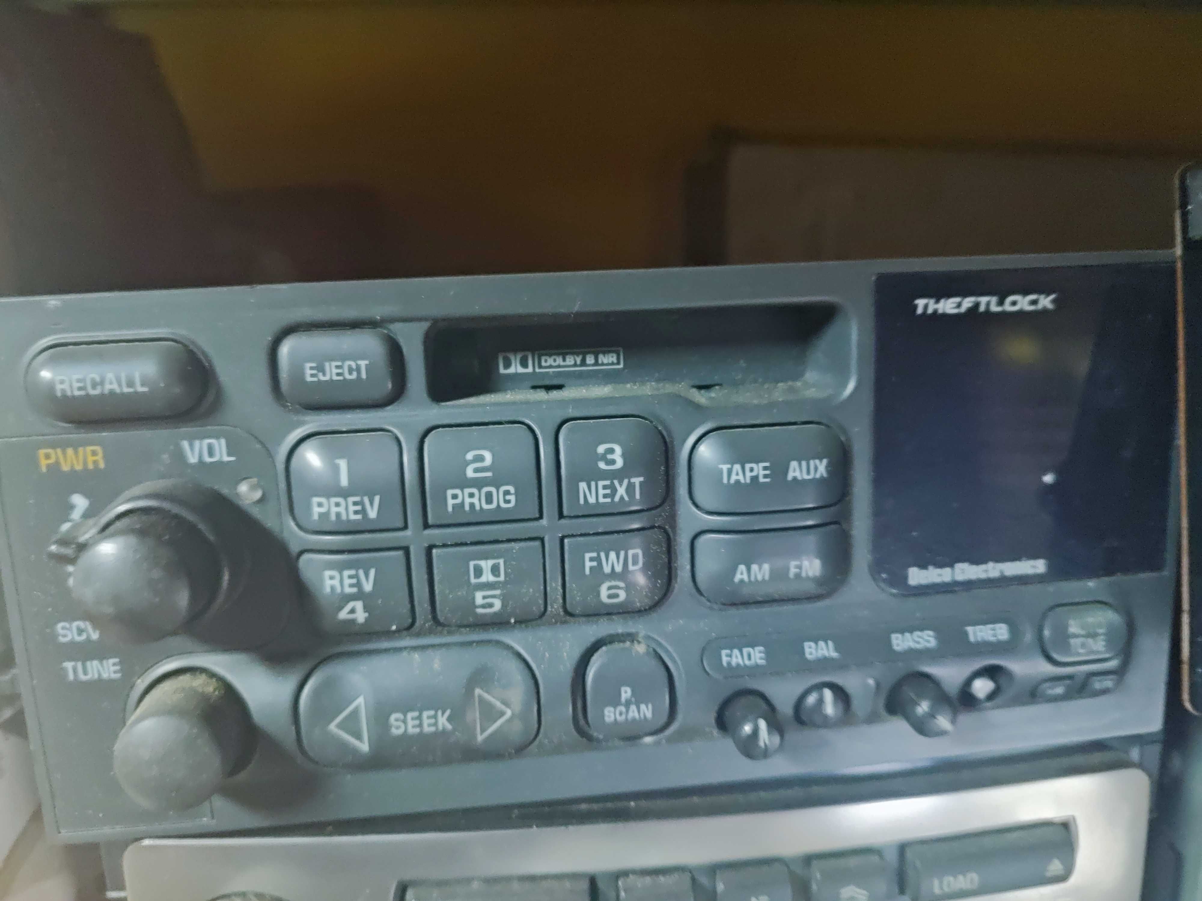 Buick Chevrolet Oldsmobile Pontiac oryginalne radioodtwarzacze